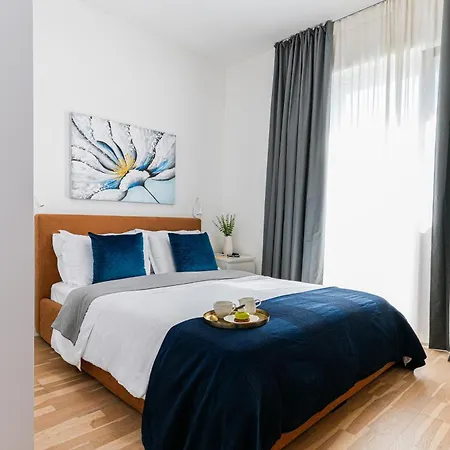 Alesia - Lovely With Parking Near Veranda Mall Apartmán