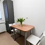 Apartament Alesia - Lovely With Parking Near Veranda Mall *