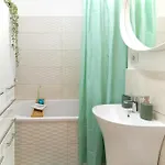 Apartament Alesia - Lovely With Parking Near Veranda Mall