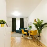 Alesia - Lovely With Parking Near Veranda Mall Apartament *