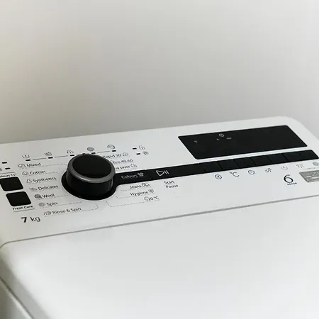 Alesia - Lovely With Parking Near Veranda Mall *