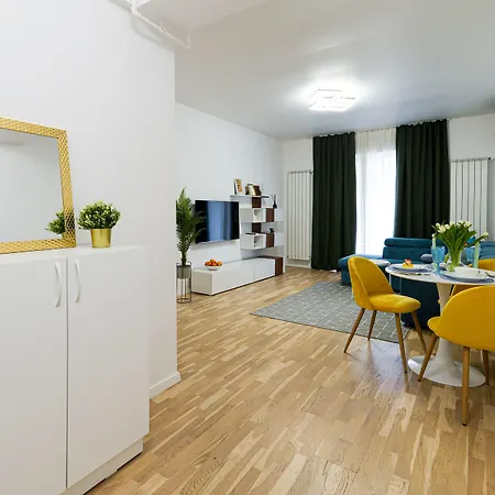 Апартаменты Alesia - Lovely With Parking Near Veranda Mall