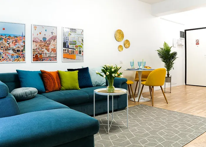 Alesia - Lovely With Parking Near Veranda Mall