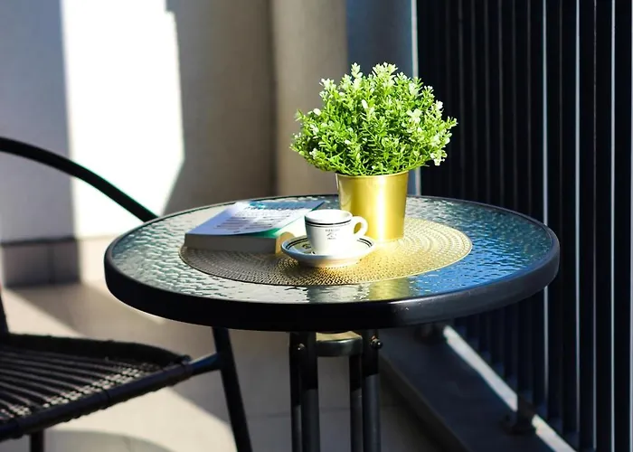 Apartman Alesia - Lovely With Parking Near Veranda Mall Bukarest