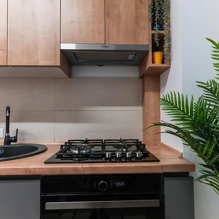 Alesia - Lovely With Parking Near Veranda Mall דירה