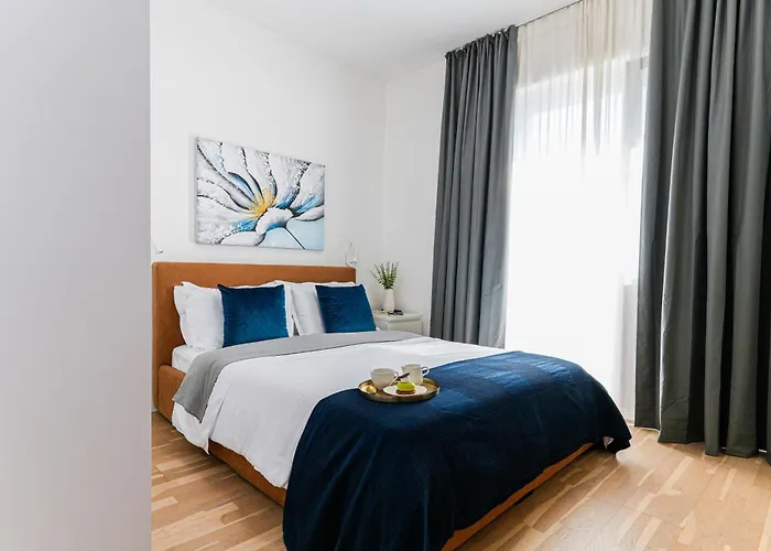 Alesia - Lovely With Parking Near Veranda Mall 아파트