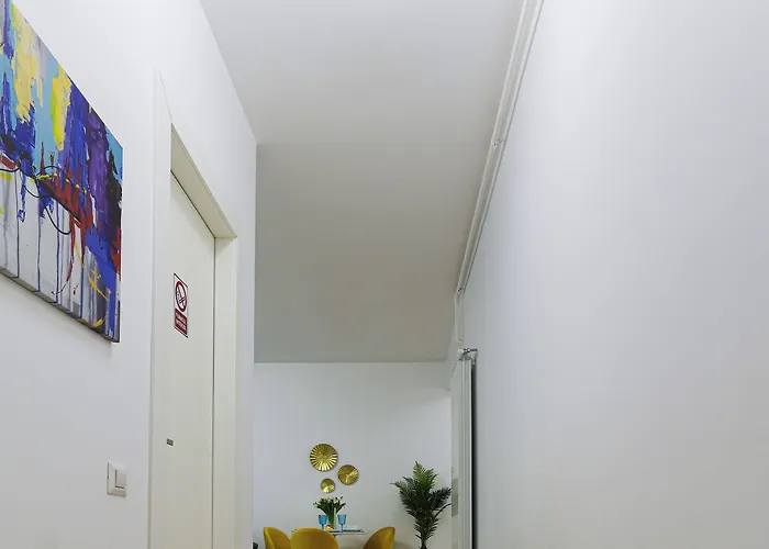 Apartment Alesia - Lovely With Parking Near Veranda Mall Bucharest